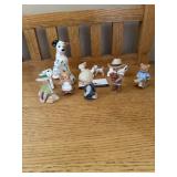 Figurines