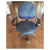 Rolling office chair