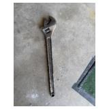 Adjustable wrench