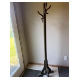 Hall tree