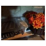 Decor, shelf contents