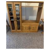 Entertainment center