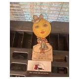 Cardboard lemon advertiser