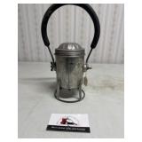 Conger lantern