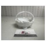 Dogwood floral motif split handle round dish