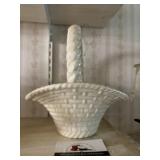 Ceramic iridescent basket