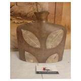 Leaf imprint vase