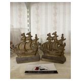 Metal ship bookends