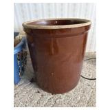 Brown crock