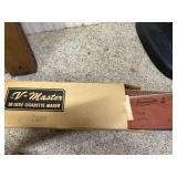 Deluxe cigarette maker