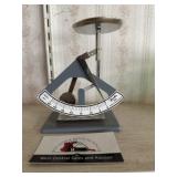 Hamilton egg scale