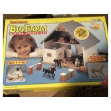 ERTL Farm and Country riding stable set