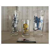 Bugs Bunny, tweety, and road runner glasses