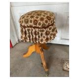Wood stool