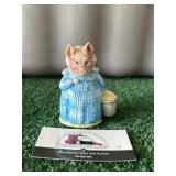 1970 Beatrix Potter Auntie Pettitoes figure