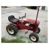 Farmall Lawn Tractor