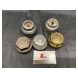 Hub. Cap Centers