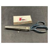 Betsy Ross pinking shears