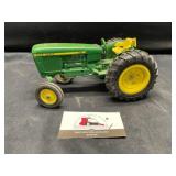 John Deere 820