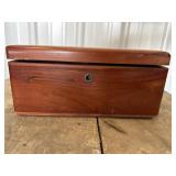 Lane Jewelry Chest with Buttons