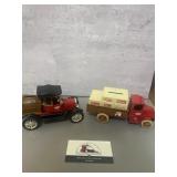 Vintage ERTL 1918 Ford Runabout Barrel Truck