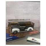 1:25 scale diecast model of a 1940 Ford Pickup