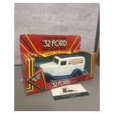 Vintage 1985 Ertl 1/25 scale die-cast metal '32