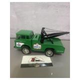 Ertl Standard Oil Tow Truck Bank Toy
