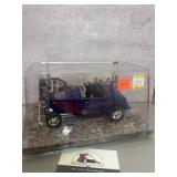 Ertl 1/24 scale 1932 Ford Highboy Roadster
