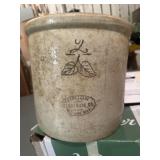 Redwing crock