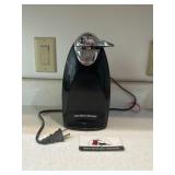 Electric can opener