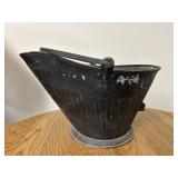 Reeves Ash Bucket