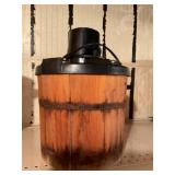 Ice cream maker