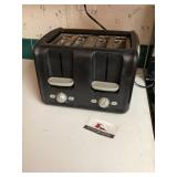 Four slice toaster