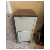 Rolling filing cabinet