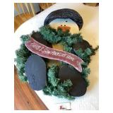 Holiday snowman decor wooden