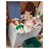 Roughneck tote with lid, stuffed animals and dolls