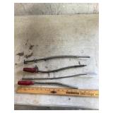 Magnetic and picker uppers