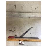 Gear wrench, universal pulley holder
