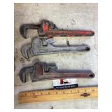 Pipe wrenches