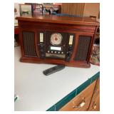 AM/FM CD radio works as it should