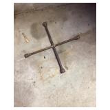 Four-way tire iron