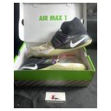 Menï¿½s size 15 Nike shoes