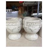 2 cement flower pots