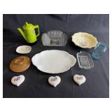 Assorted decorative glassware