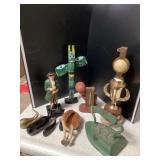 Assorted decor items