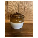 Stoneware two tone bean pot