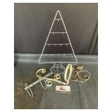 Jewelry hanger and metal decor