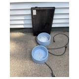 Heated bowls and mat