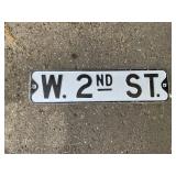 West 2nd St Sign